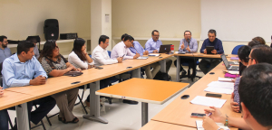 Reflexionan acad&eacute;micos y funcionarios sobre el fen&oacute;meno de las "fake news"